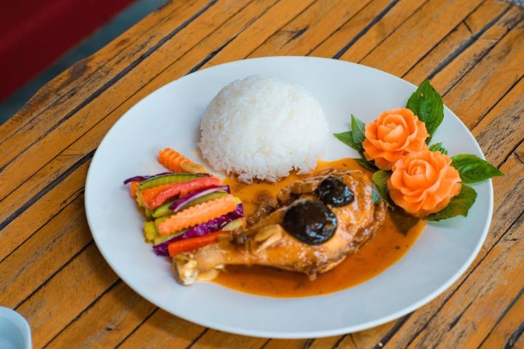 Old Town Cafe - Hạ Long